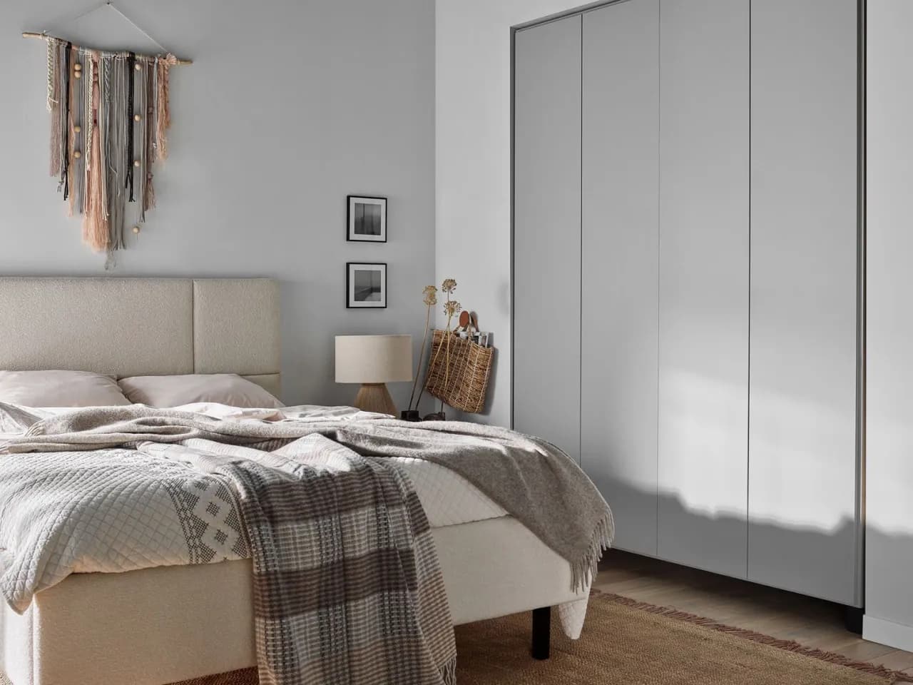 Jakie łóżko do sypialni wybrać, aby zapewnić komfort i styl