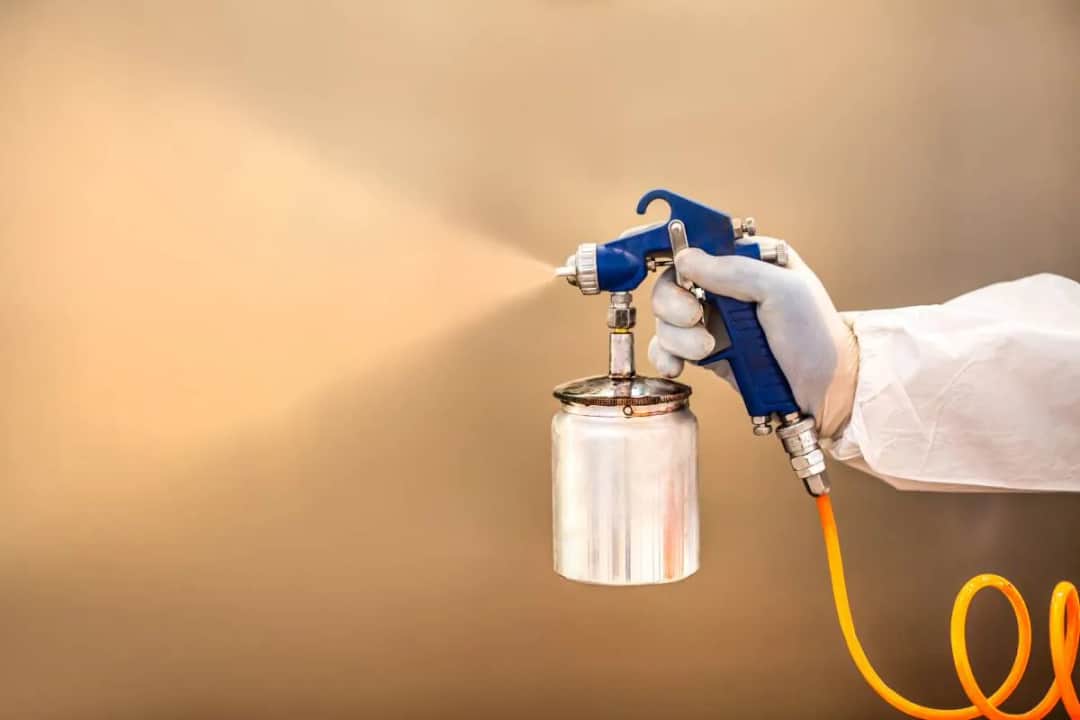 Ile kosztuje malowanie natryskowe? Sprawdź ceny i ukryte koszty