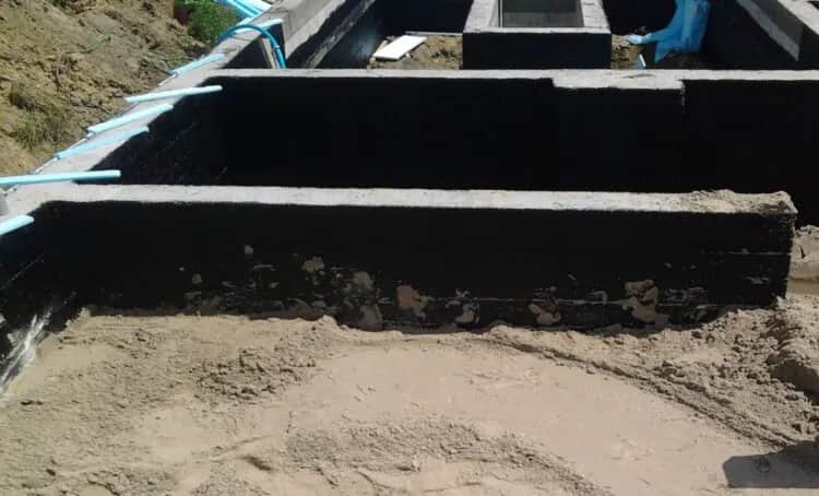 Jak skutecznie malować dysperbit, aby uniknąć problemów z wilgocią