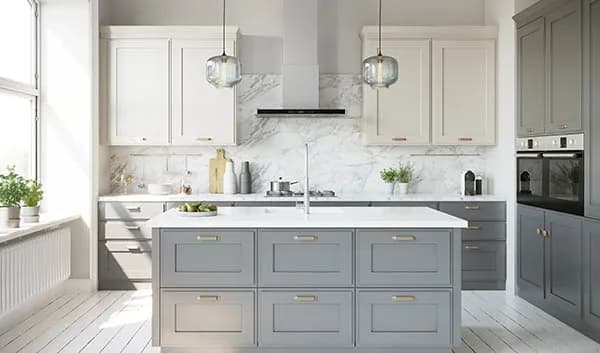Idealne kolory płytek do szarych mebli kuchennych, które zachwycą
